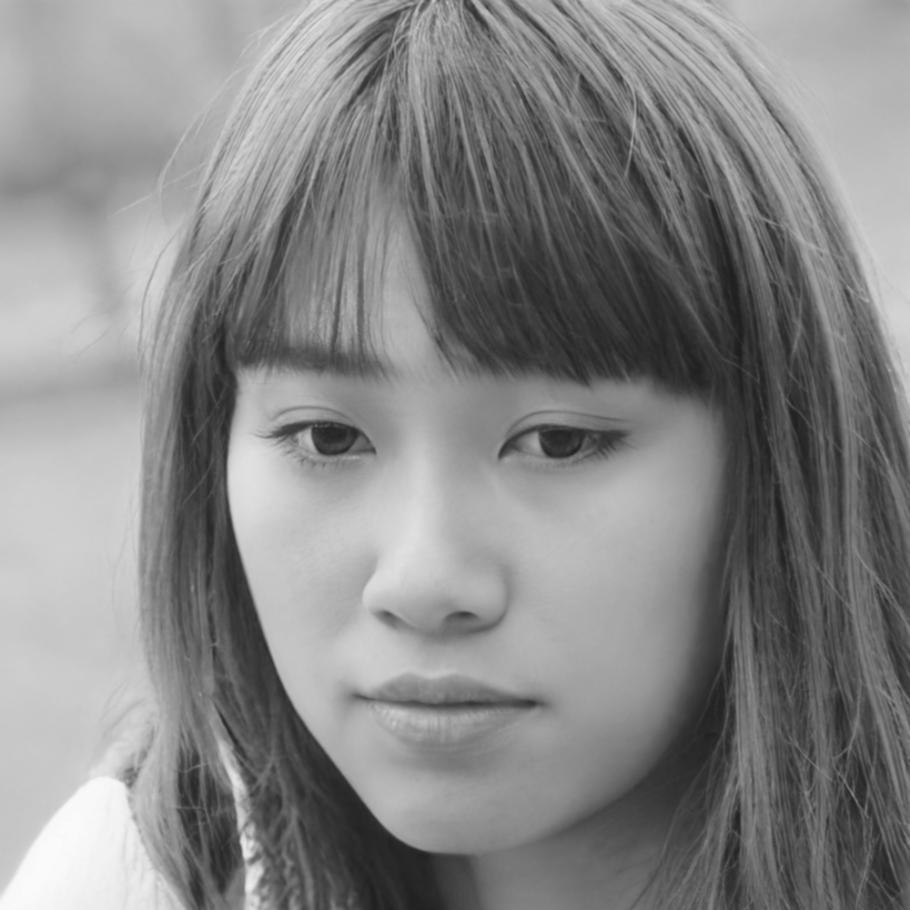 Ritratto di Carla Fenucci, specialista SEO mobile